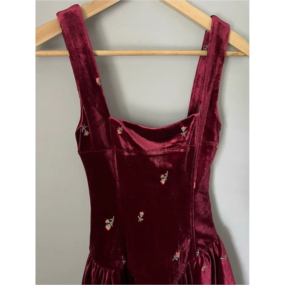 WeWoreWhat Embroidered Corset Peplum Burgundy Velvet Mini Dress Size 0 NWT